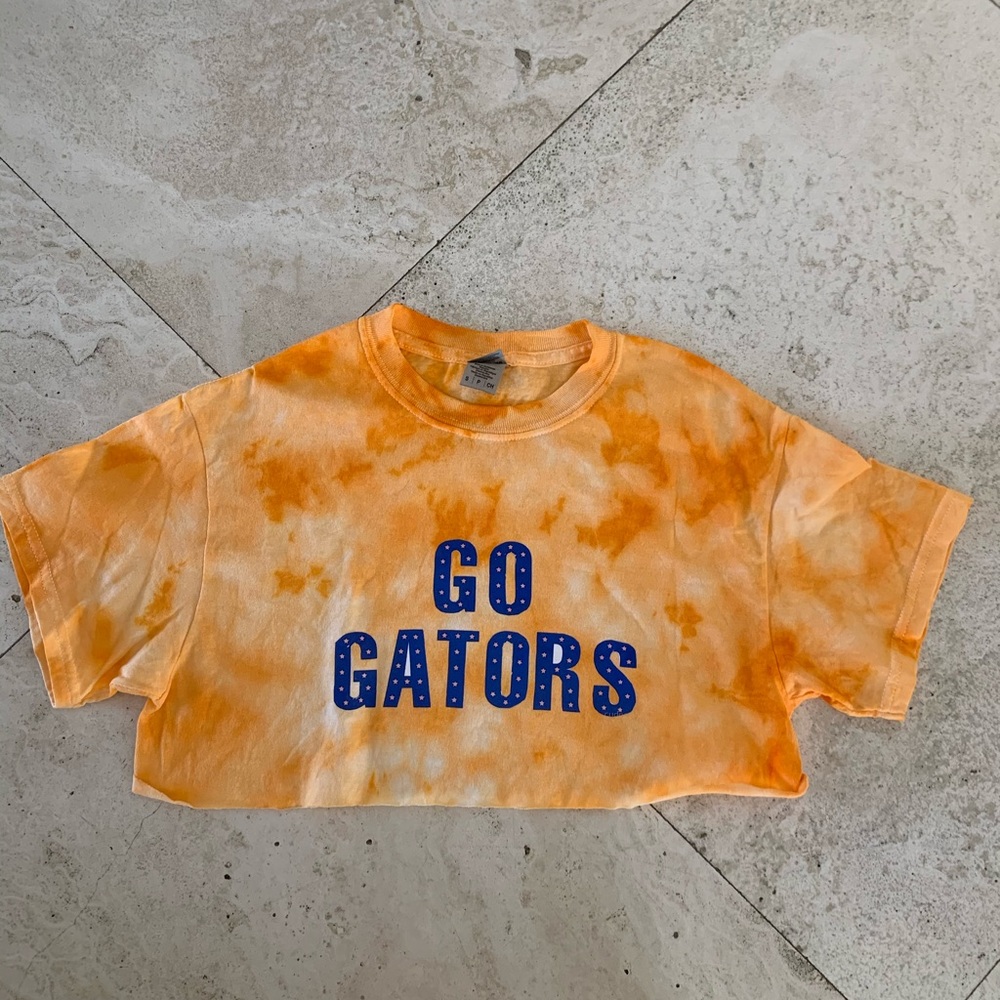 UF tailgate crop top.